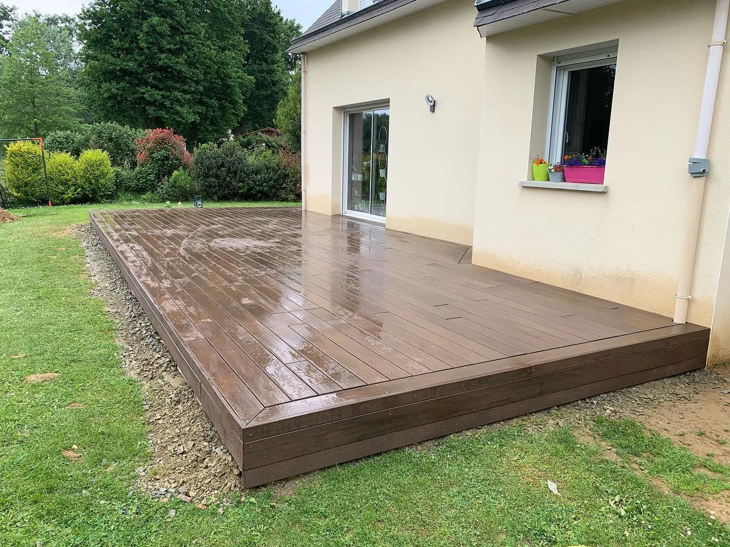 installation de pergola bioclimatique chavagne