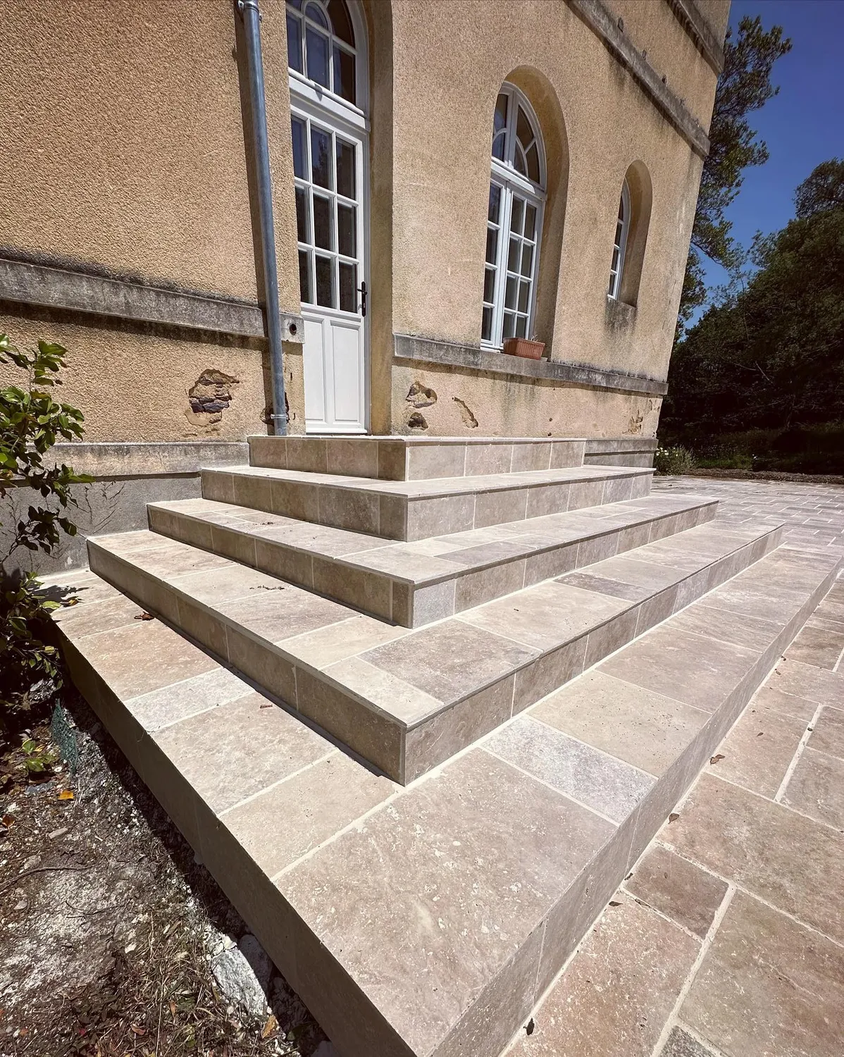 installation de pergola bioclimatique mordelles