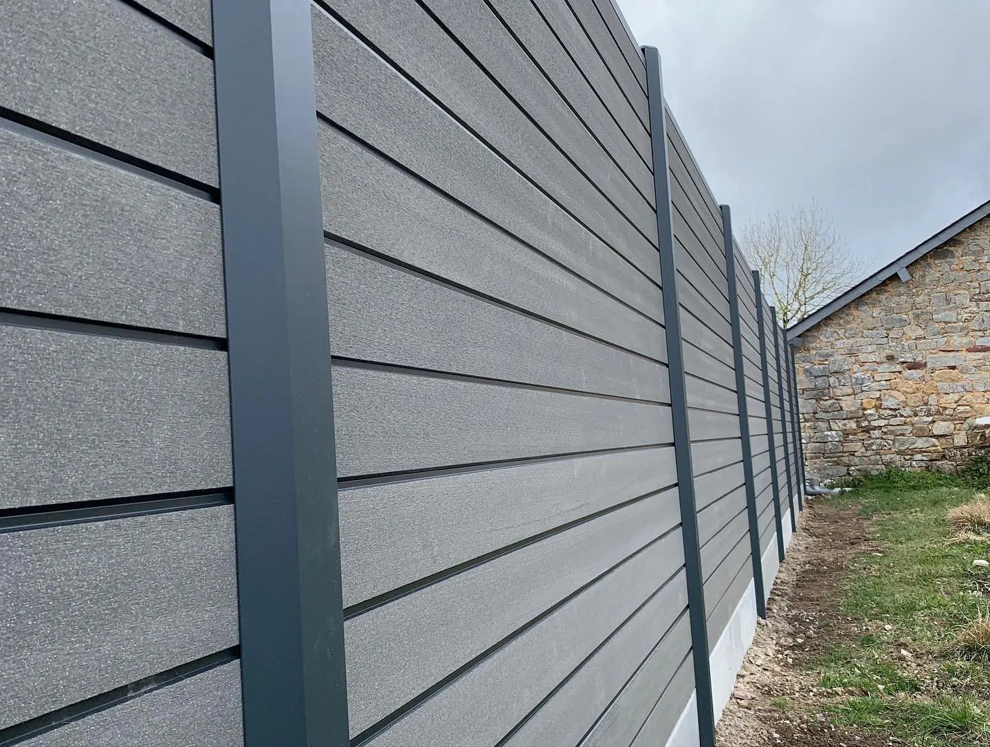 installation de pergola bioclimatique saint malo