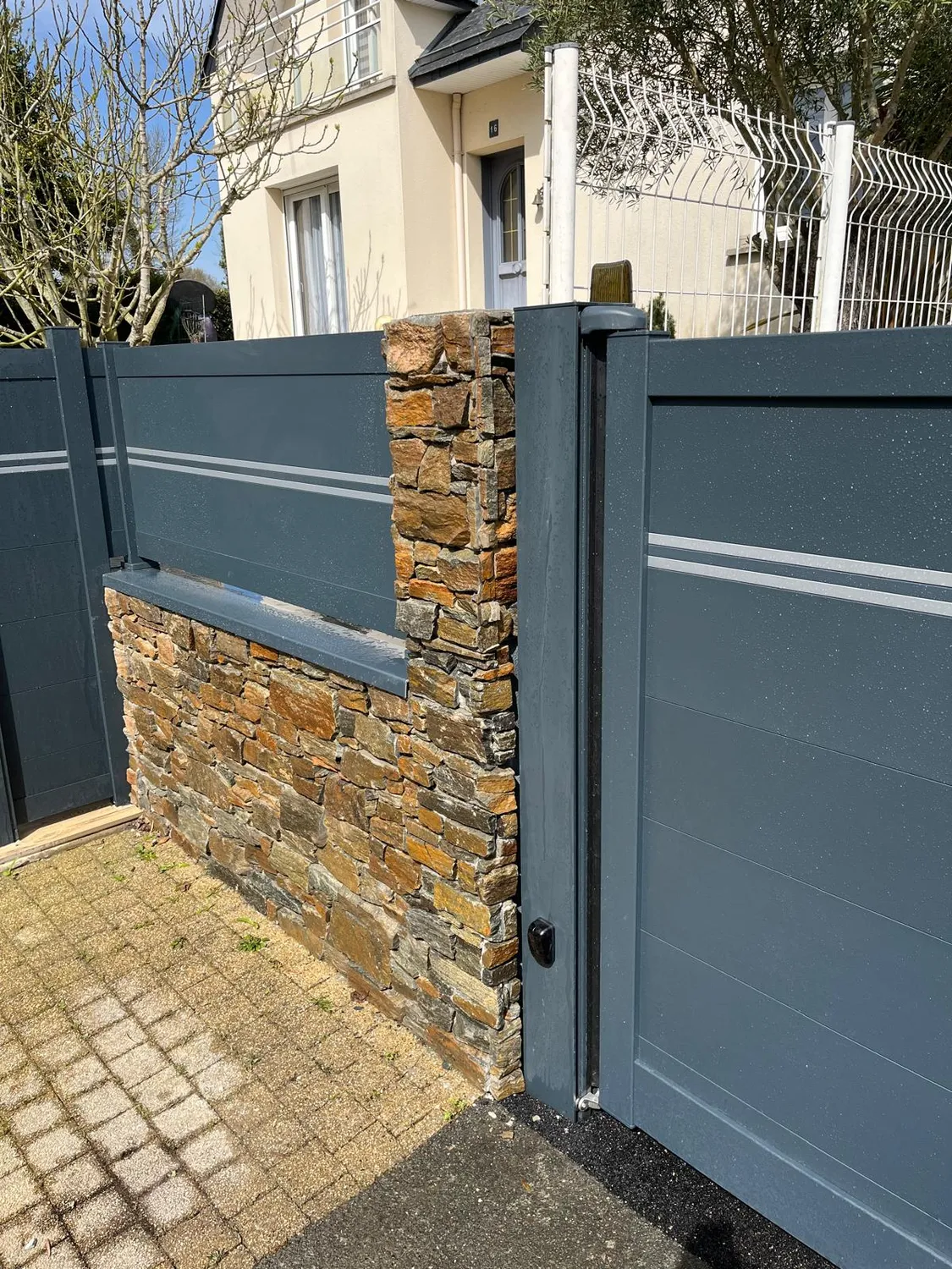 pose de portail cesson sevigne